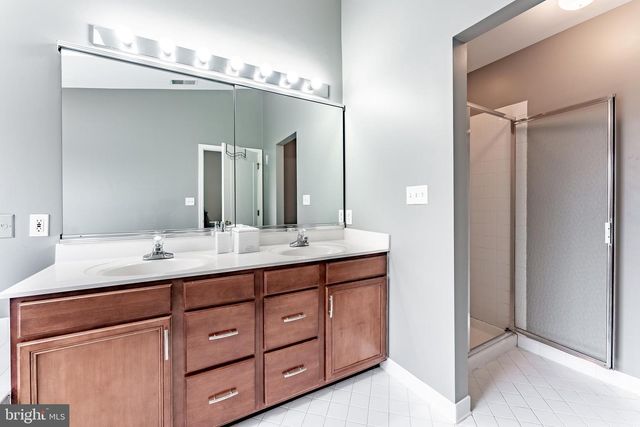 43738 CLEMENS TER, Ashburn, VA 20147