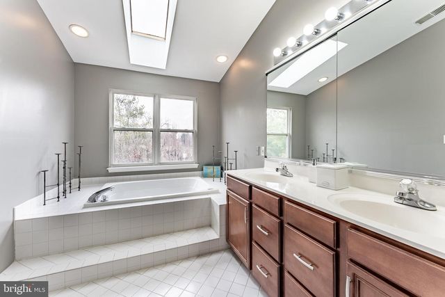 43738 CLEMENS TER, Ashburn, VA 20147