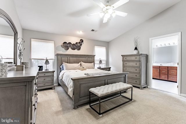 43738 CLEMENS TER, Ashburn, VA 20147