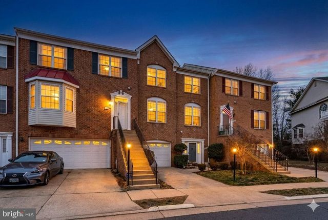 43738 CLEMENS TER, Ashburn, VA 20147