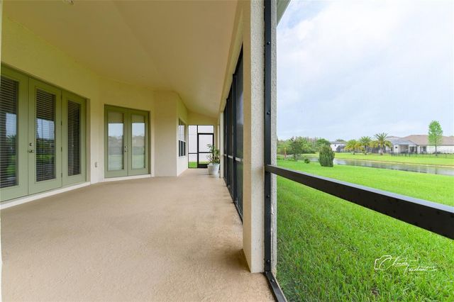 19305 YELLOW CLOVER DRIVE, Tampa, FL 33647