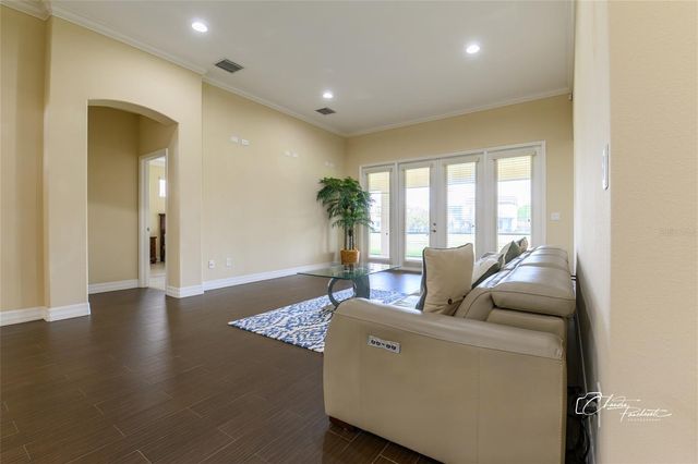 19305 YELLOW CLOVER DRIVE, Tampa, FL 33647