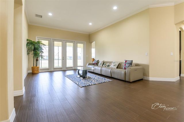 19305 YELLOW CLOVER DRIVE, Tampa, FL 33647