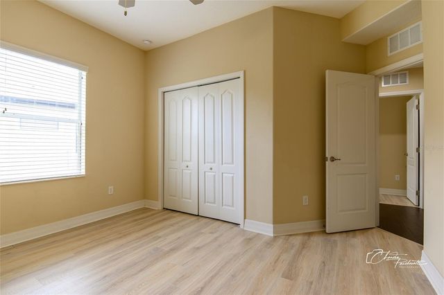 19305 YELLOW CLOVER DRIVE, Tampa, FL 33647