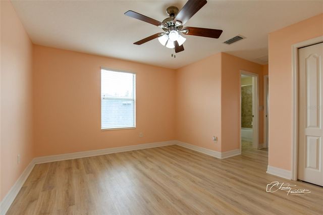 19305 YELLOW CLOVER DRIVE, Tampa, FL 33647