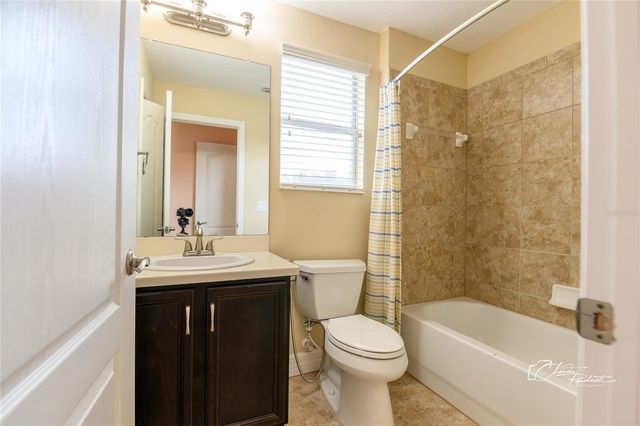 19305 YELLOW CLOVER DRIVE, Tampa, FL 33647