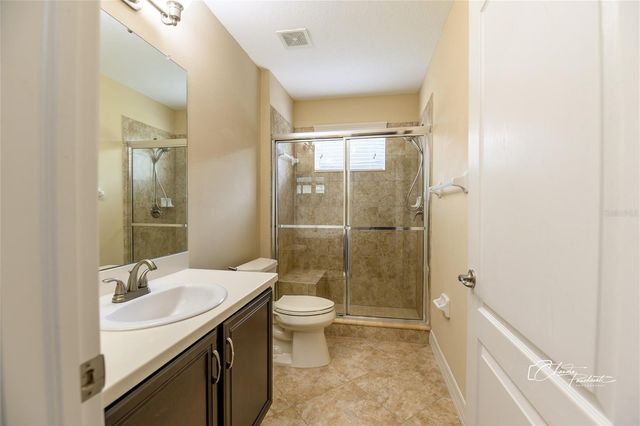 19305 YELLOW CLOVER DRIVE, Tampa, FL 33647