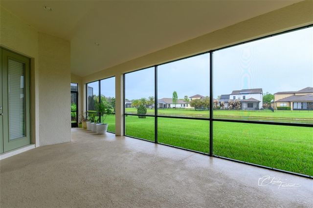 19305 YELLOW CLOVER DRIVE, Tampa, FL 33647