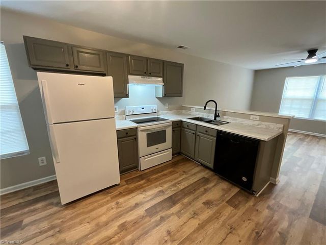 1019 N Manor Drive, High Point, NC 27260