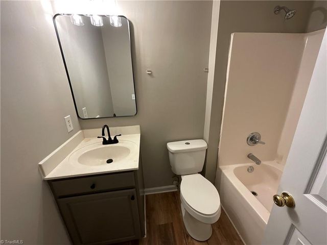 1019 N Manor Drive, High Point, NC 27260