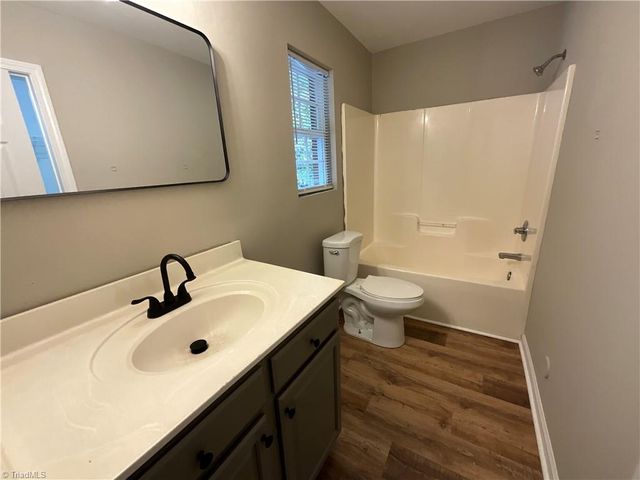 1019 N Manor Drive, High Point, NC 27260