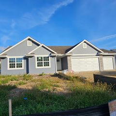 906 Stuyvesant Drive, Loves Park, IL 61111