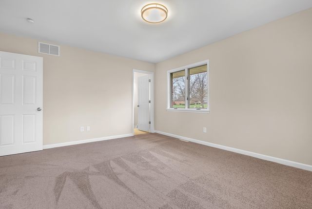 7601 Washington Court, Merrillville, IN 46410