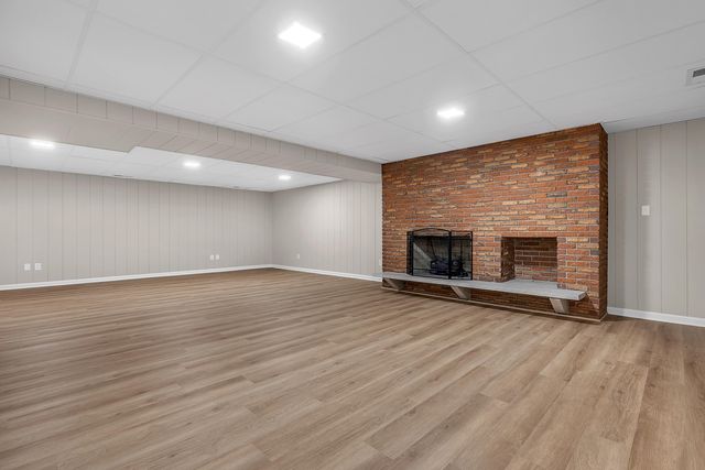 7601 Washington Court, Merrillville, IN 46410