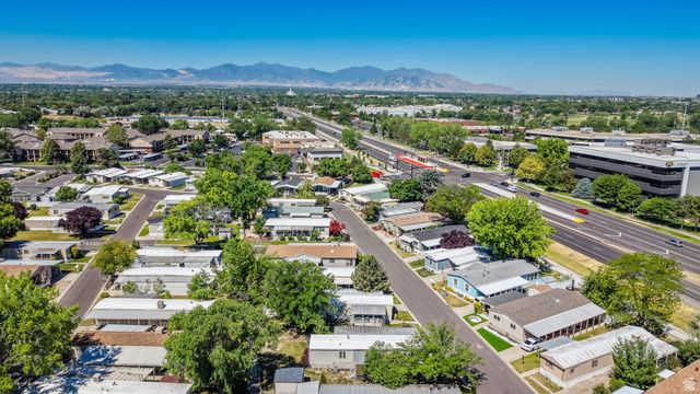 745 W MONTE DEL ORO, Taylorsville, UT 84123