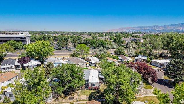 745 W MONTE DEL ORO, Taylorsville, UT 84123