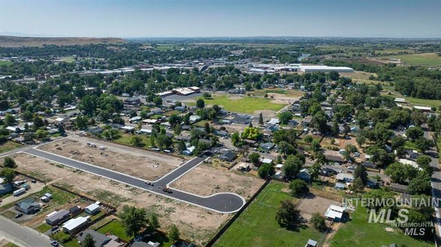 101 N 9th Ave, Payette, ID 83661