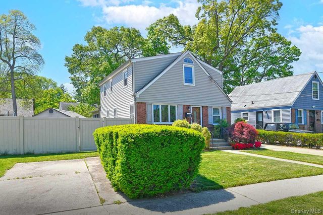 548 Stratford Road, South Hempstead, NY 11550