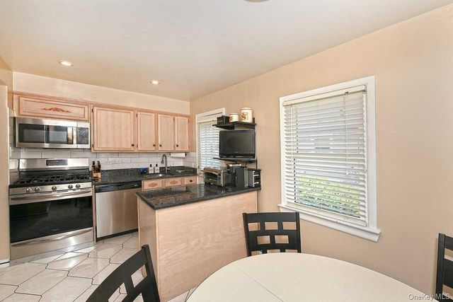 548 Stratford Road, South Hempstead, NY 11550