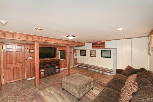 548 Stratford Road, South Hempstead, NY 11550