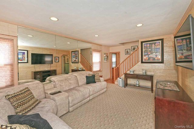 548 Stratford Road, South Hempstead, NY 11550