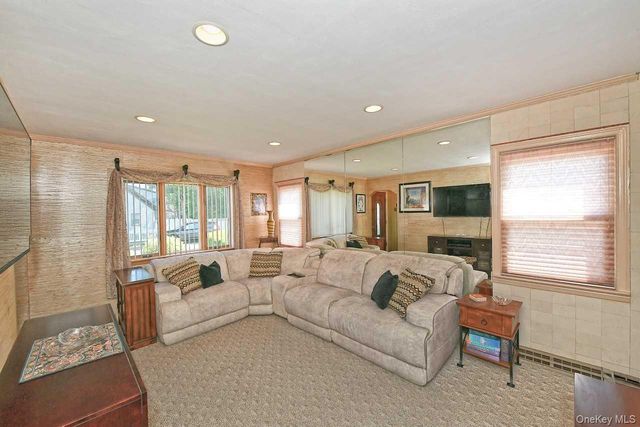 548 Stratford Road, South Hempstead, NY 11550