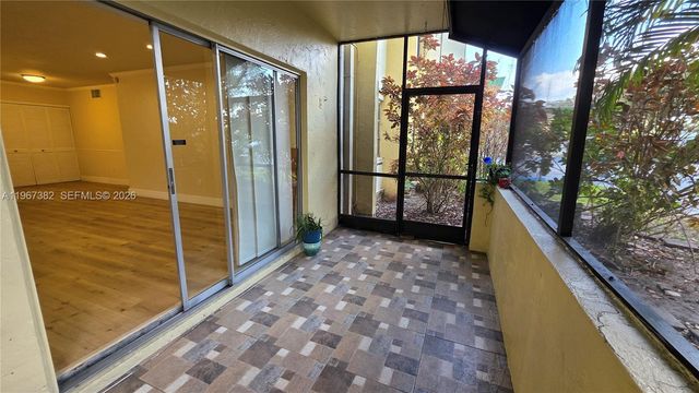 7829 Miller Dr B104, Miami, FL 33155