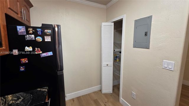 7829 Miller Dr B104, Miami, FL 33155