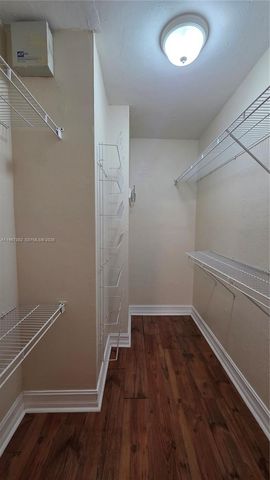 7829 Miller Dr B104, Miami, FL 33155