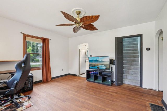 10526 W Congress STREET, Wauwatosa, WI 53225