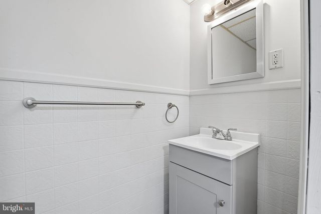 182 CHERRYDELL RD, Catonsville, MD 21228