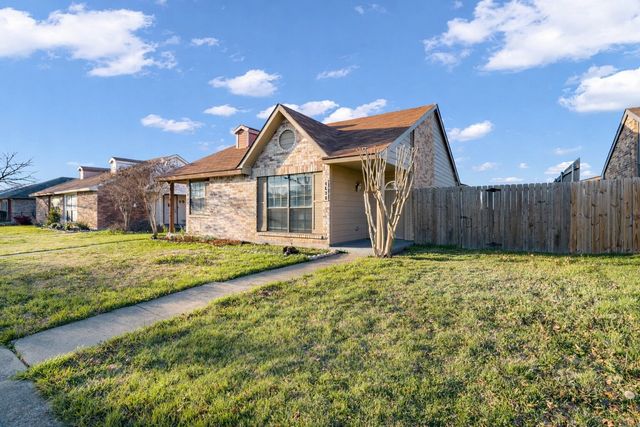 4638 Carr Street, The Colony, TX 75056