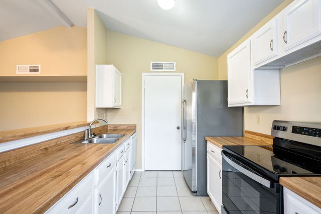 4638 Carr Street, The Colony, TX 75056