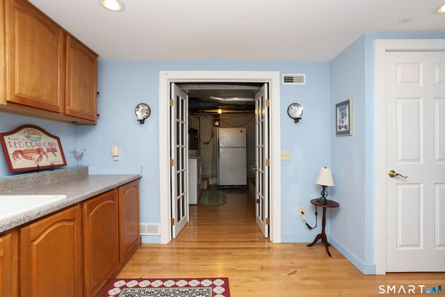 52 Jefferson Avenue, Danbury, CT 06810