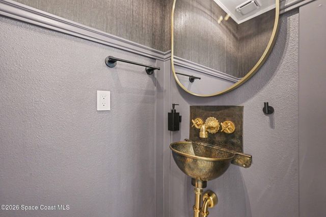 1691 Clover Circle, Melbourne, FL 32935