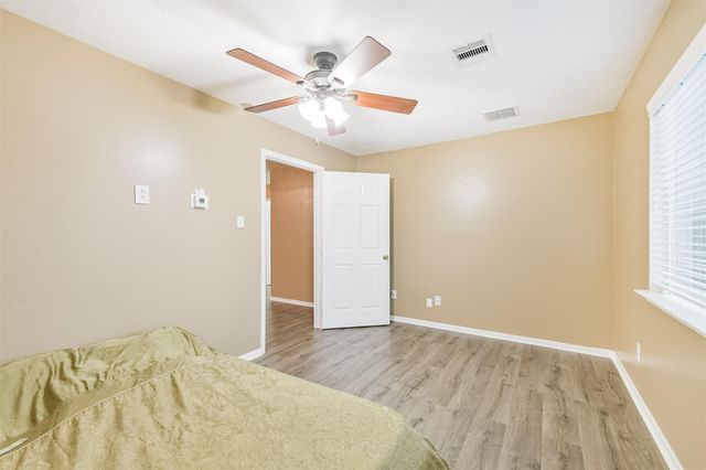 22022 Willow Downs Drive, Tomball, TX 77375