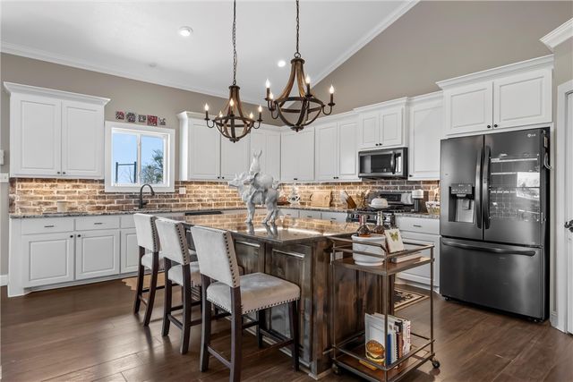 1244 Losak Road, Lorena, TX 76655