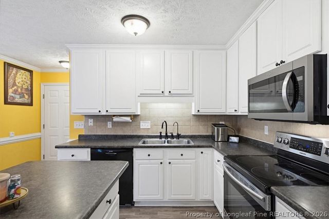 1005 Harvest Grove Court, Hope Mills, NC 2848