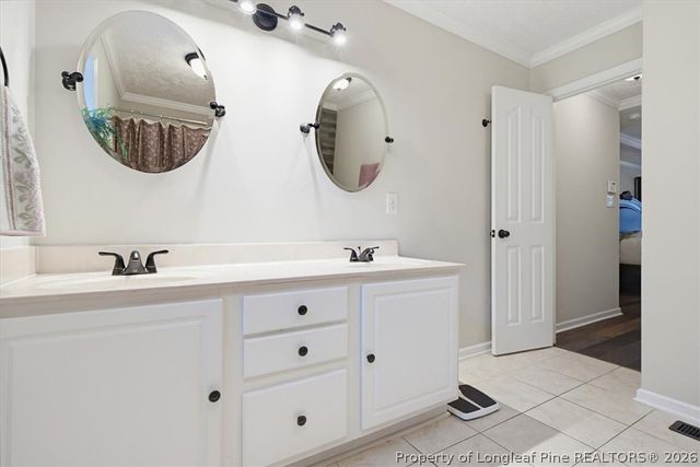 1005 Harvest Grove Court, Hope Mills, NC 2848