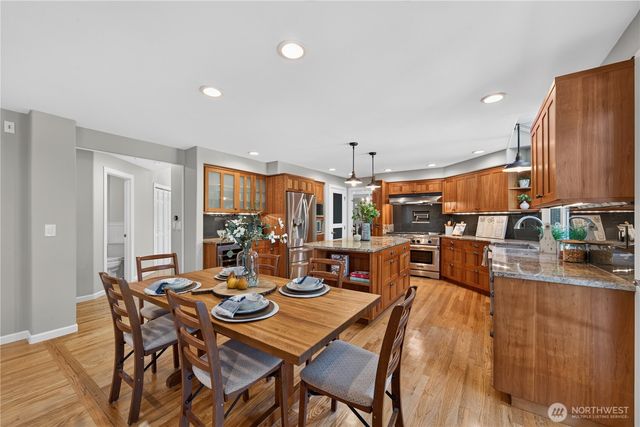15201 162nd Avenue SE, Renton, WA 98058