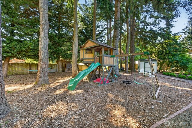 15201 162nd Avenue SE, Renton, WA 98058
