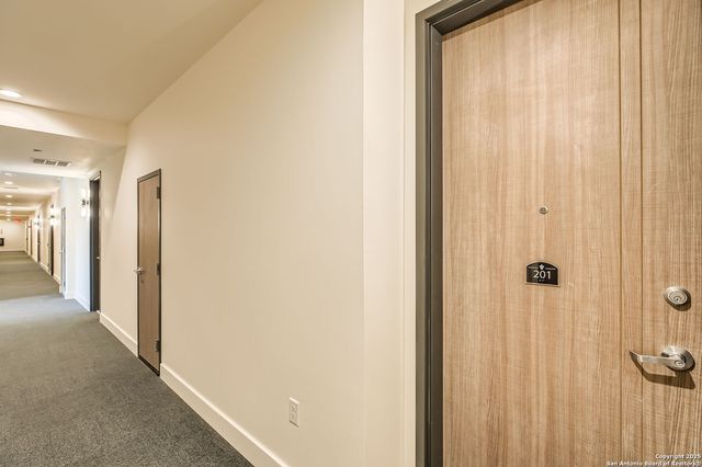 10899 S Hausman Rd 201, San Antonio, TX 78249