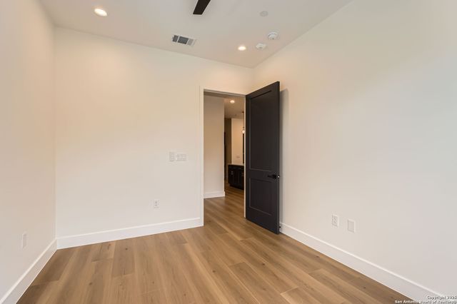 10899 S Hausman Rd 201, San Antonio, TX 78249