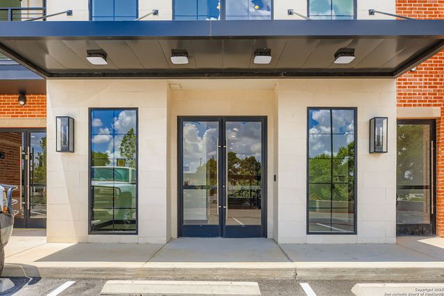 10899 S Hausman Rd 201, San Antonio, TX 78249