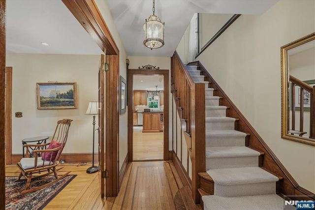 15 Short Place, Harrington Park, NJ 07640