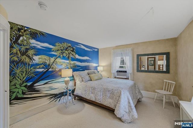15 Short Place, Harrington Park, NJ 07640
