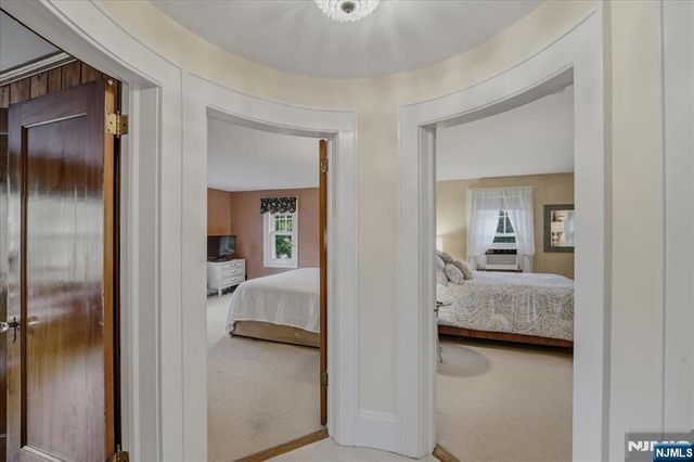 15 Short Place, Harrington Park, NJ 07640