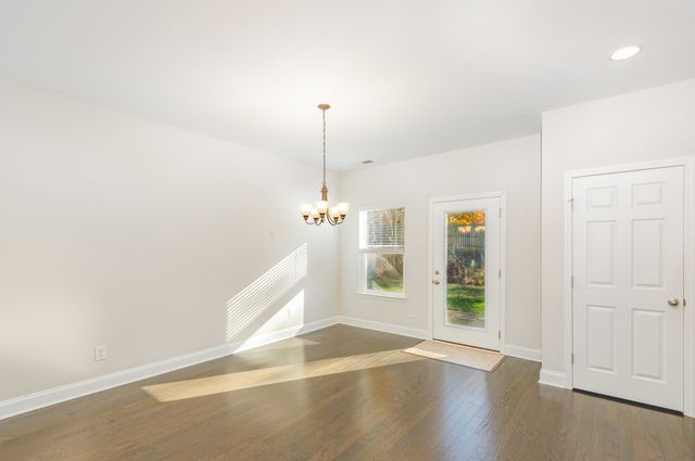 127 Auxley Ct, White House, TN 37188