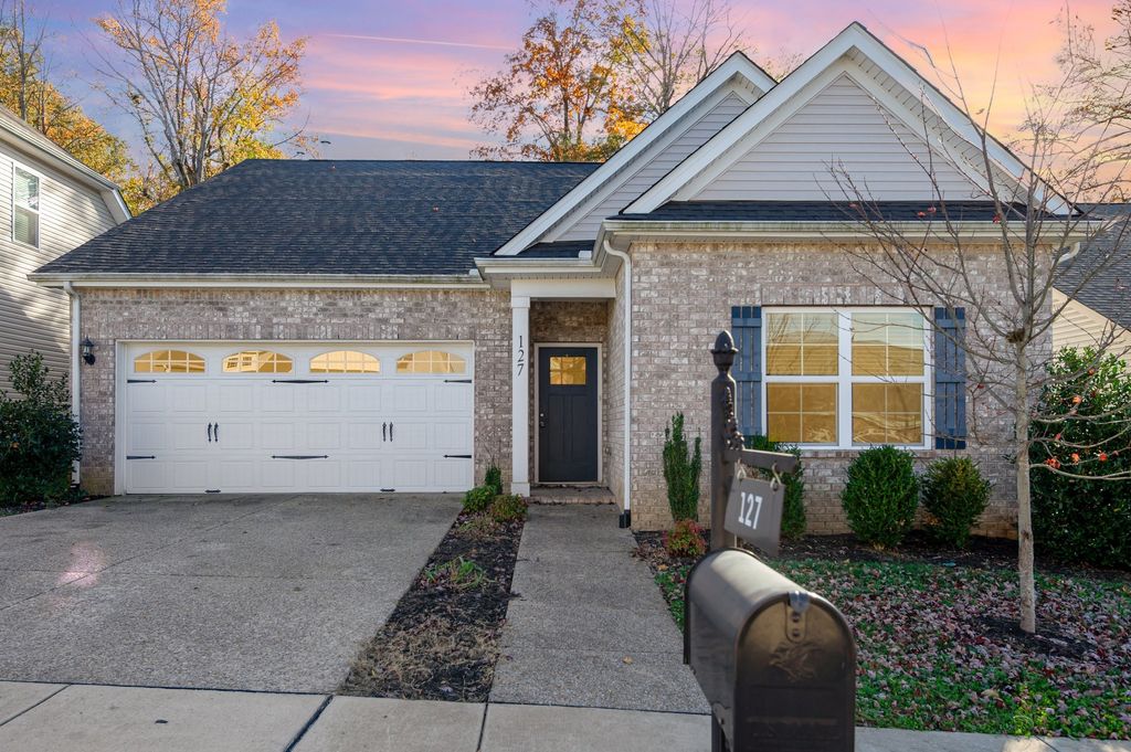 127 Auxley Ct, White House, TN 37188
