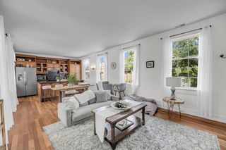 4 Bogard Street, Charleston, SC 29403